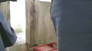 घरमा तिनीहरूले एक परिचित वातावरणमा सेक्स गरेका थिए