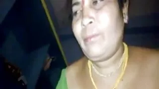 उत्तम महिला लगनशील भई पति कुखुरा