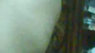 तेज जवान दम्पतीले भान्सा मा गुदा माथि गाँसिएको
