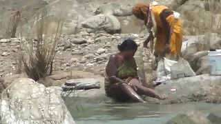 नग्न मेगा-फूहड़ दिनुभयो एक मित्र मा चूसना गर्न खडा बोल्ट